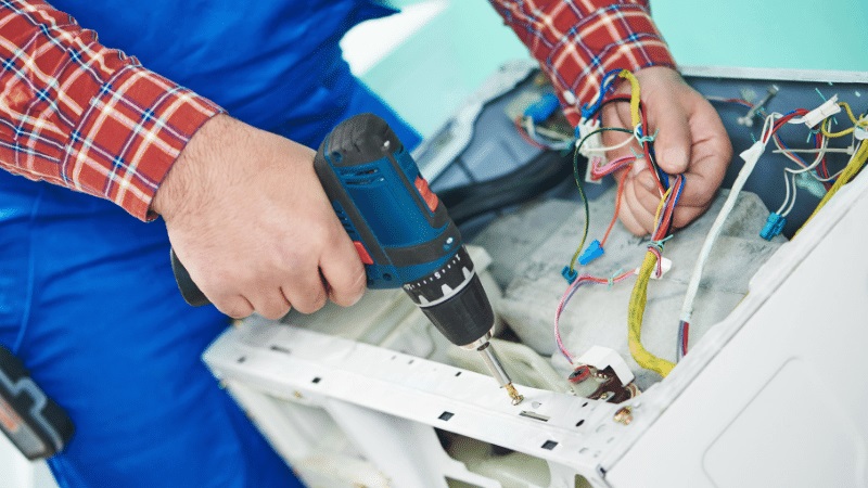 Karamürsel Silverline Silverline çamaşır makinesi kart tamiri – Su almama arızası orijinal parça ile giderildi. - Teknik servis örneği
